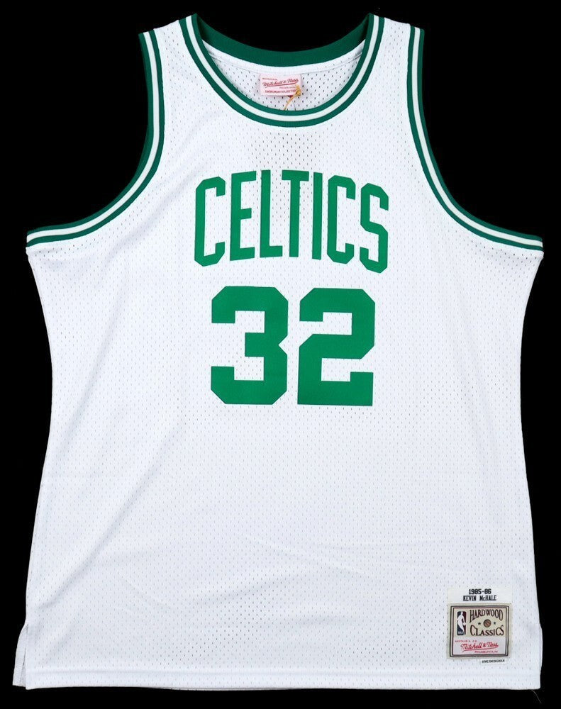 Kevin McHale Signed Replica Boston Celtics Mitchell & Ness  Jersey (Beckett)