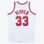 Chicago Bulls Scottie Pippen 1997 Swingman Jersey by Mitchell and Ness - White - Mens