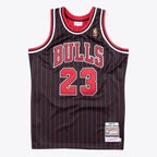 Chicago Bulls Mitchell & Ness  Jersey Alternate Michael Jordan 1996-97