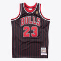 Chicago Bulls Mitchell & Ness  Jersey Alternate Michael Jordan 1996-97