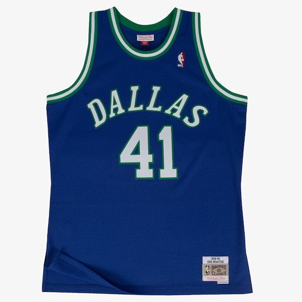 Dallas Mavericks Mitchell & Ness Swingman Jersey Road Dirk Nowitzki 1998-99