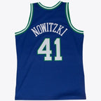 Dallas Mavericks Mitchell & Ness Swingman Jersey Road Dirk Nowitzki 1998-99